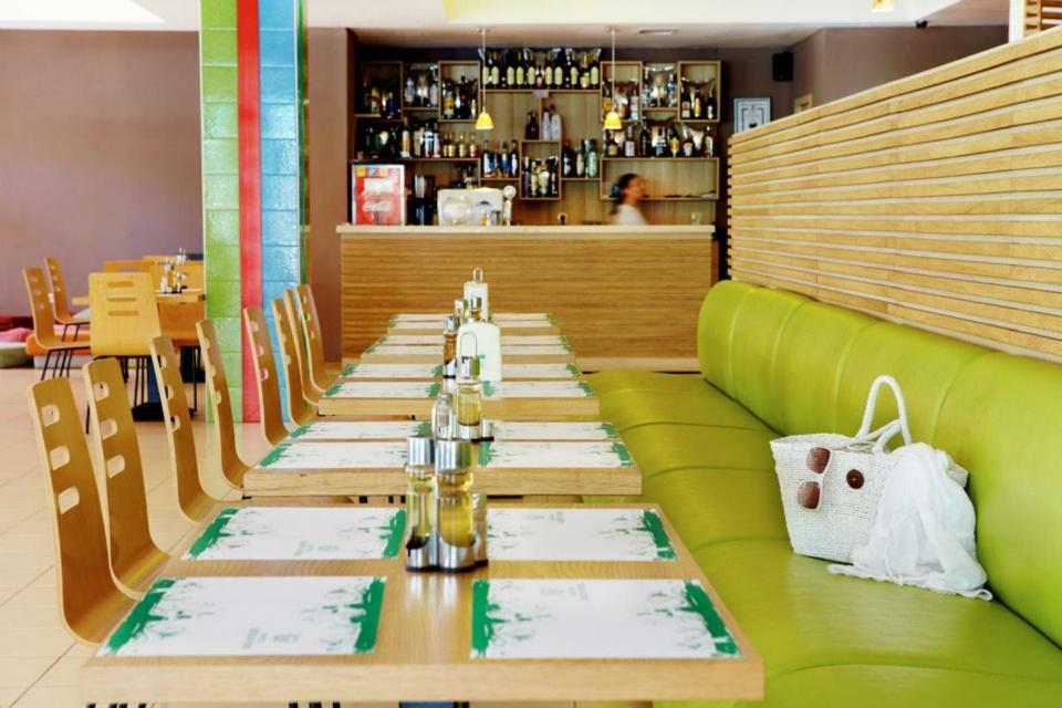 Green Park Hotel ゴールデンサンド エクステリア 写真